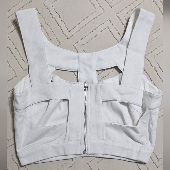 NWOT Endless Rose White Structured Crop Top - Picture 2 of 2